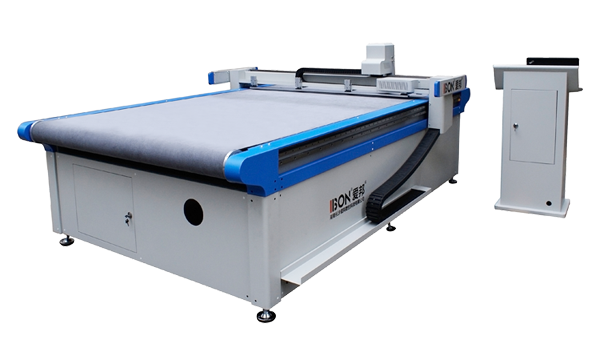 皮革裁剪機，全自動皮革切割機